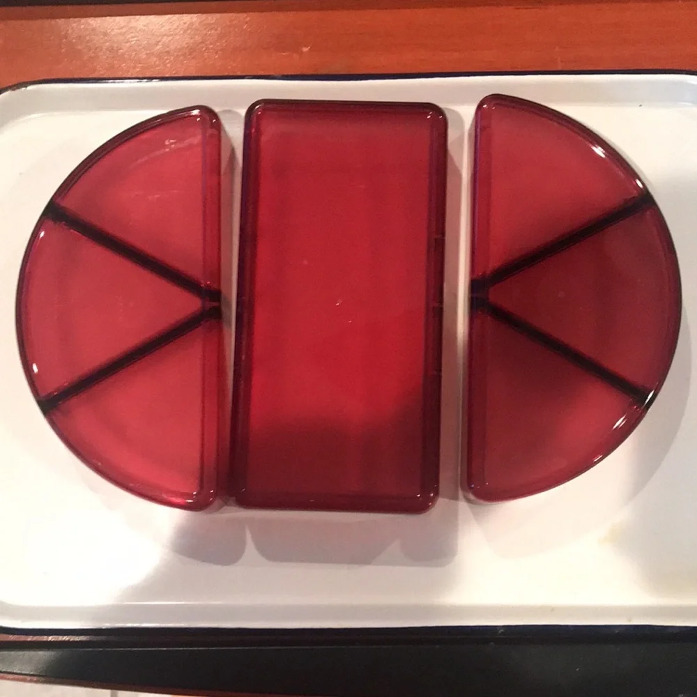 Tupperware Divided Tray